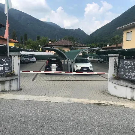 Alojamento de Acomodação e Pequeno-almoço Magnolia Cannobio