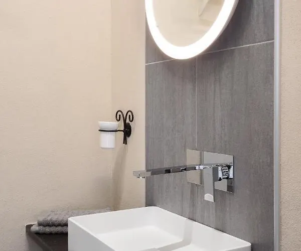 Magnolia 3* Каннобио