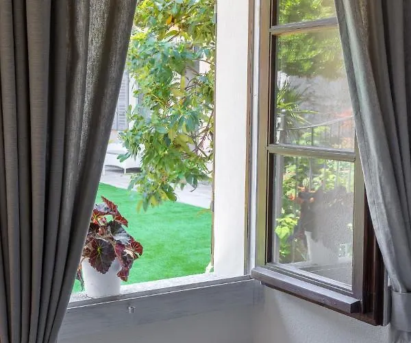 Alojamento de Acomodação e Pequeno-almoço Magnolia 3*